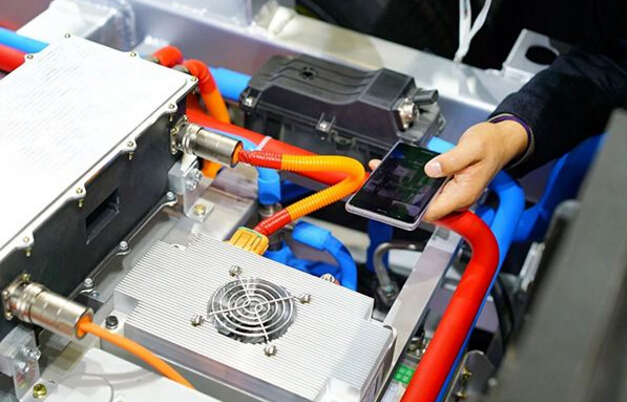 電流感應(yīng)電阻器采用計算和實(shí)驗(yàn)相結(jié)合測試